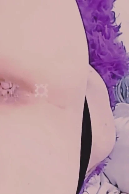 She Played with Her Didelot and Vibrator Until She Had an Orgasm
