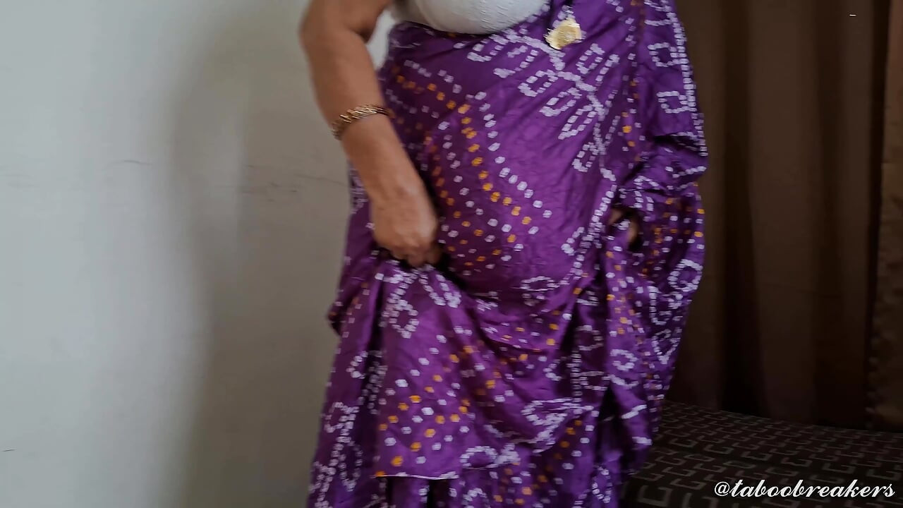 Purple Saree Love the Gujrati Bhabhi Feeling