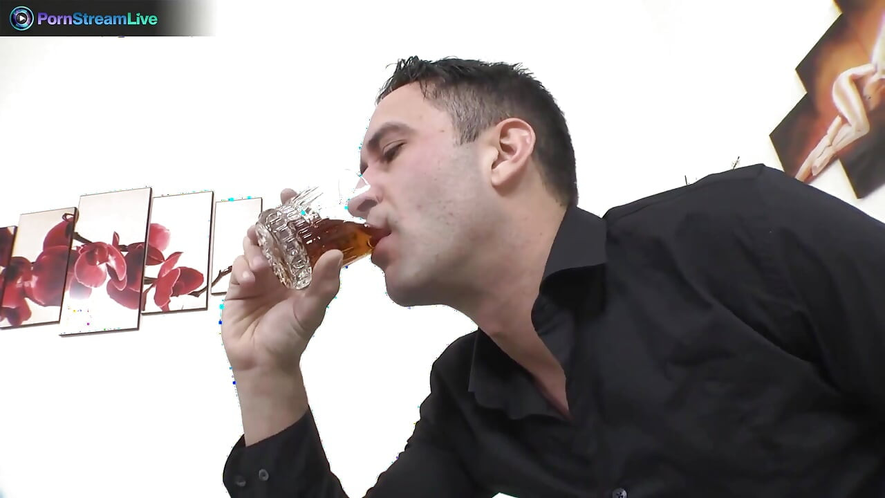 PornStreamLive - Perverzni trojac s Mishom Crossom i Amirah Adarom