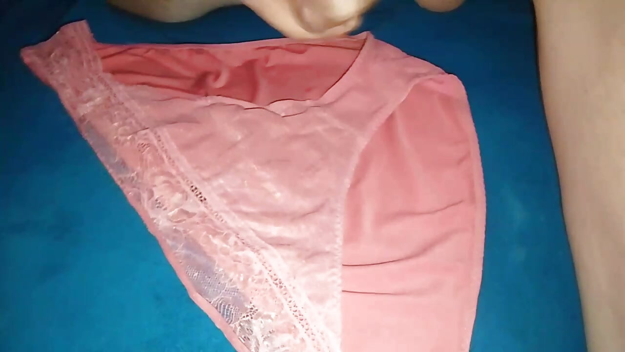 Χύνω στα εσώρουχα