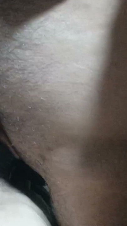 I pressed the pussy and ass of the rural village Bhabhi from both sides | Clip 1