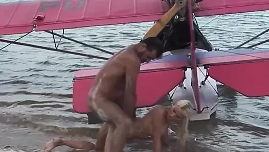 Sıkı eğitimli ve çekilmiş