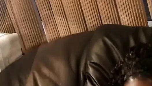 Evli kadınlar evde yalnız evli kadın