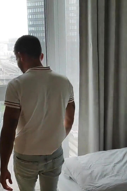 我在安吉洛家拜访了他. 快速骑乘但可爱