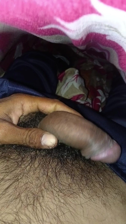 ゲイの男の子の小さなチンポのより良いパフォーマンス