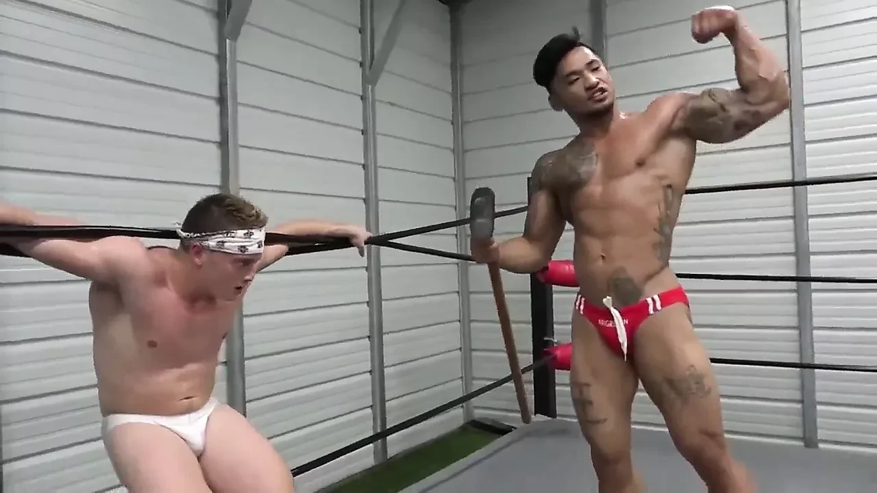 Asian power muscle free fight big muscles