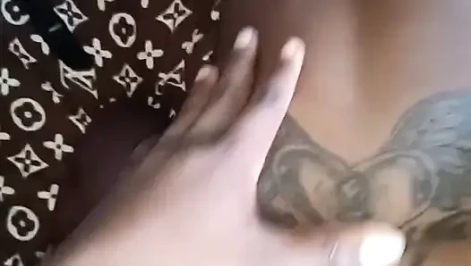 Я трахаю анус этой шлюхи