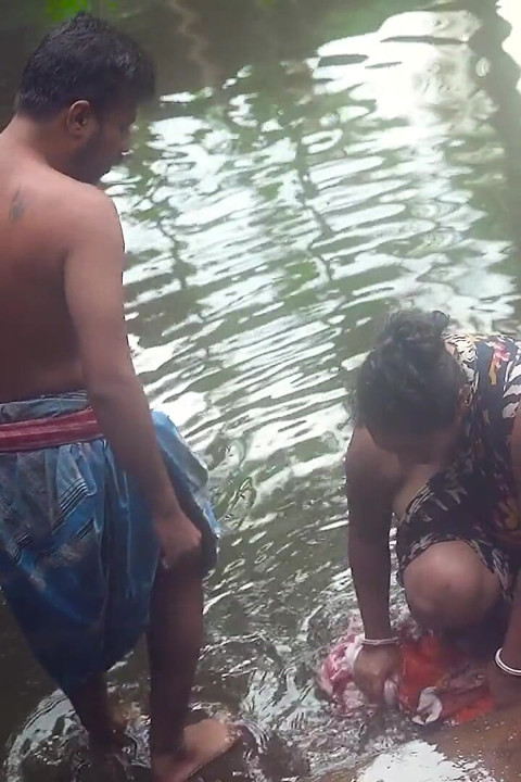 Big Milf Dhoban fucks in the outdoor pool and play with mud