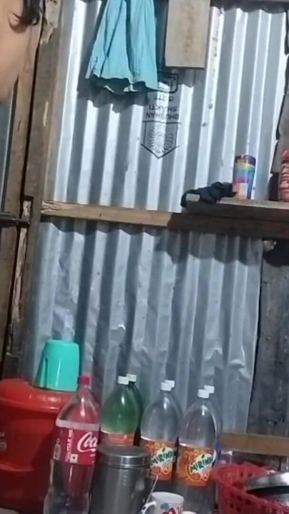 "घर में उसके प्रेमी द्वारा खाना पकाने के द्वारा पत्नी का वास्तव में बहुत ही जोरदार सेक्स" से जोरदार क्षण"