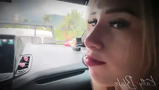 Wir Haben in Einem Abschleppwagen Gefickt, Während Unser Auto Gefahren Wurde