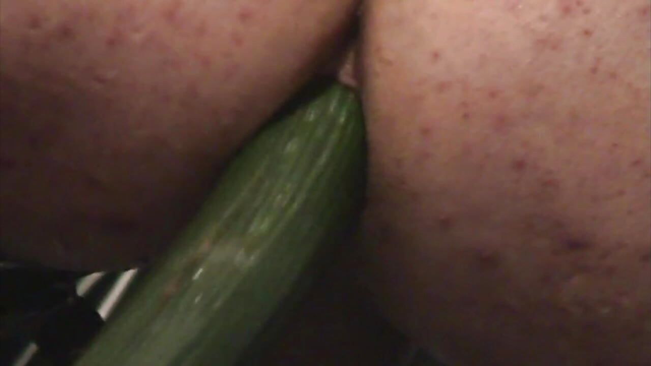 Harness cucumber dildo jerk off anal beads