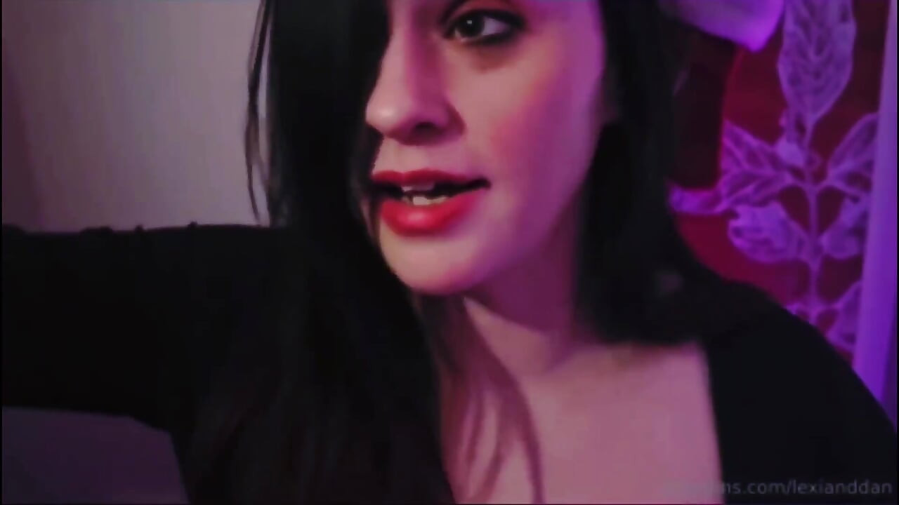 Konobarica jebe kolegu s posla prije nego što odustane