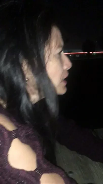 后入 妻子 拿 一个 黑色的 迪克