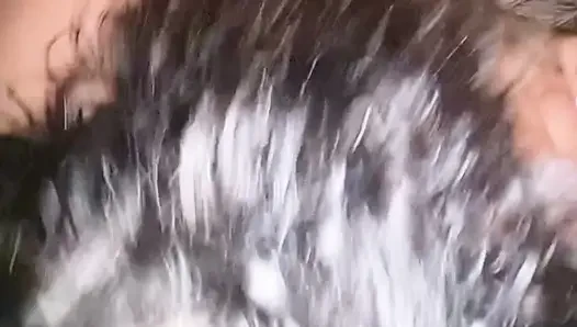 Cewek semok latina yang lagi hamil besar dientot sama dua besar pria kulit hitam