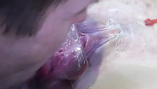 1 Yalayan Vajina Çok Yakın Değil