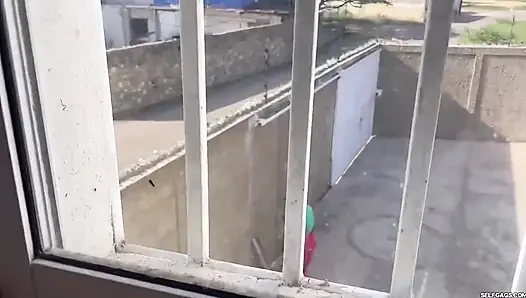 Canı sıkılan 18 yaşındaki kız seksi tamirci esareti istiyor (bölüm 1/2)