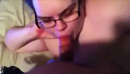 Nerdy Teen Sucking Guy’s Dick Letting Him Cum In Her Mouth