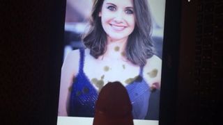 Alison Brie hommage 01