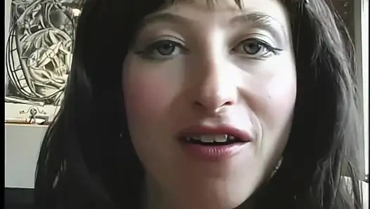 2 y2k hairy girls turn lez and lick pussies