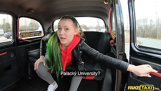 Fake Taxi - грязных блондинок лучшие подруги трахнул европейский таксист