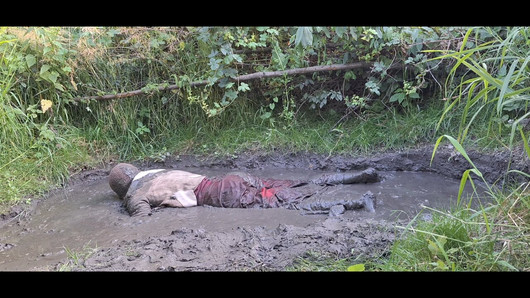 Masturbation in a long red skirt