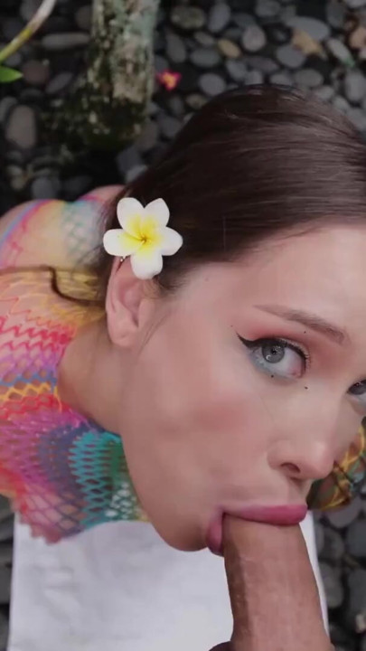 Beautiful and gentle blowjob | Clip 1