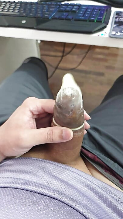 Kondom pun sperme