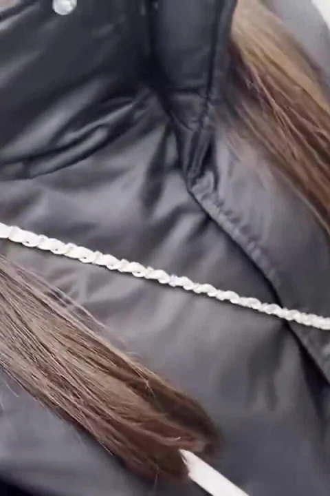 不停地喷出, 肮脏的声音, 激烈的呻吟. 快速排毒, 声音和身体完全失控!