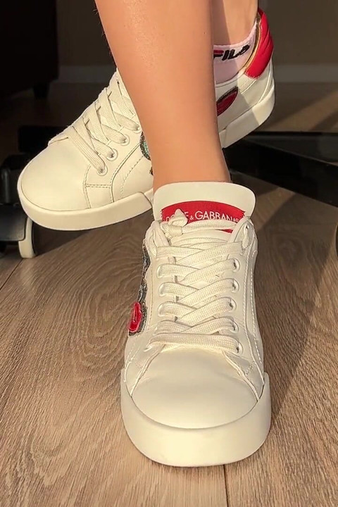 Foot Play in Shoes, Socks, Barefoot