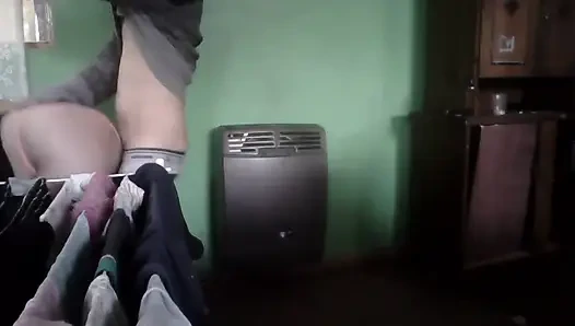 Kami lagi asik di dapur di samping kompor