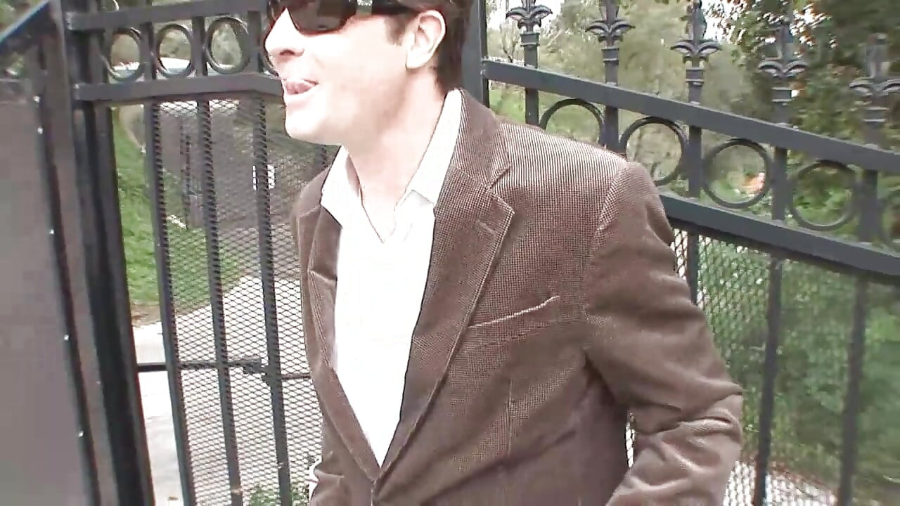 흑인 대물 자지와 섹스하는 늙은 남자