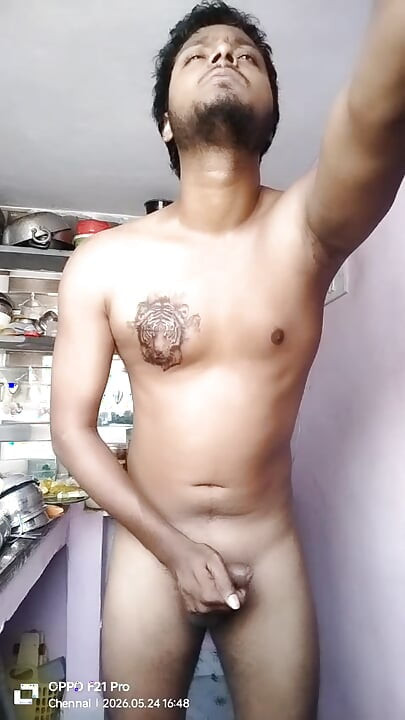 Tamil Paiyan varm sperm ud