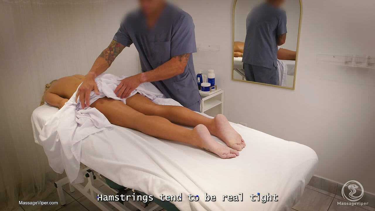 Blonde fitness model fucking her massage therapist