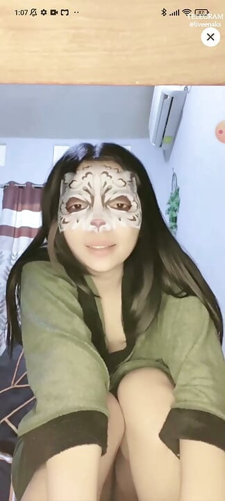 Indo-Mädchen Masturbiert groß