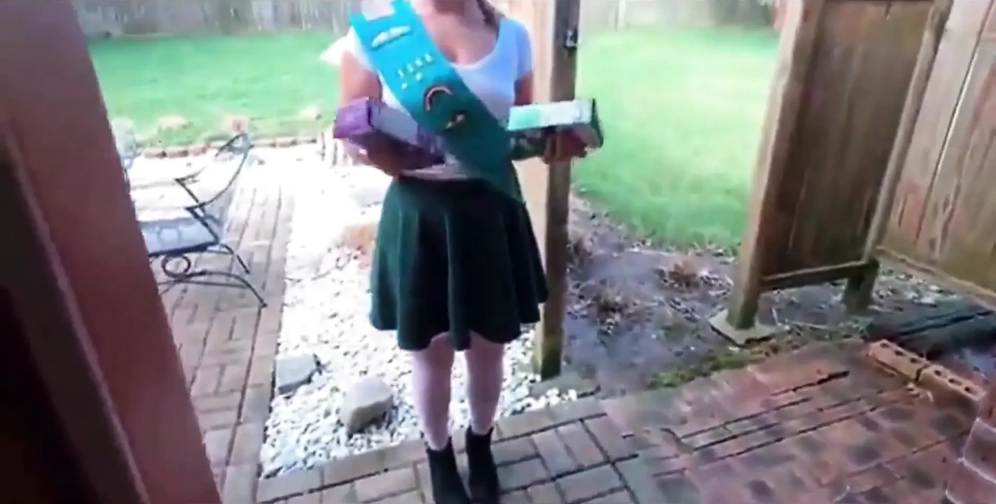 Role-playing Wife Becomes a Girl Scout for Her Neighbor Husband and Fucks Like a Teen
