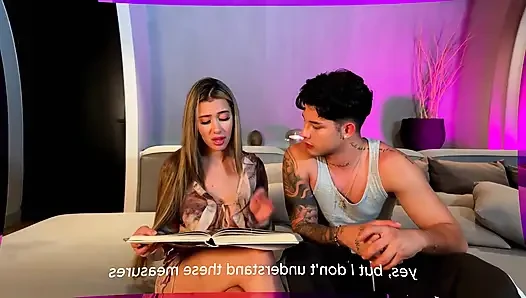 Utangaç Üniversite Arkadaşımla Sıkıcı Dersler Kontrolden Çıkıyor Ve Tüm Sütünü Dilime Bırakıyor