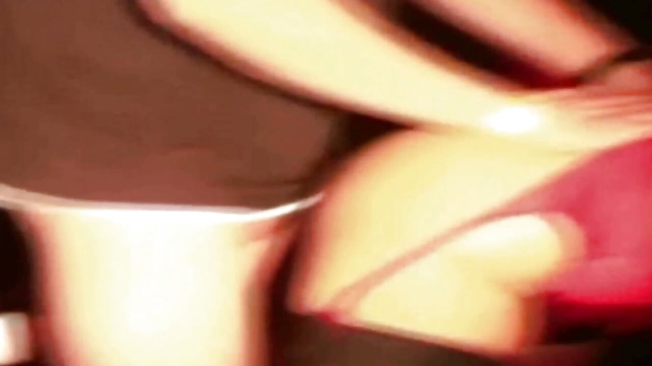 Tetona rubia francesa milf destrozada en gangbang