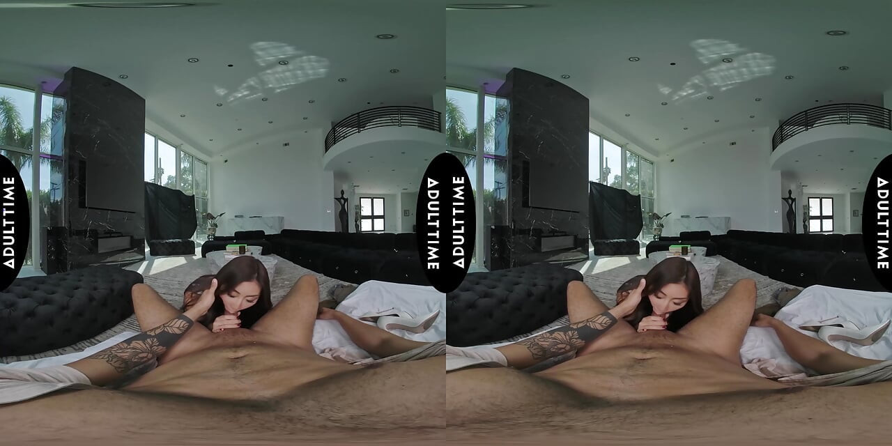 Крупним планом Vr - Ніколь Доші бере під контроль наїзницю, Vr відео від першої особи з великими цицьками, хардкорна їзда