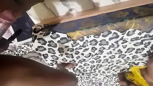 Geile stiefmutter teilt bett