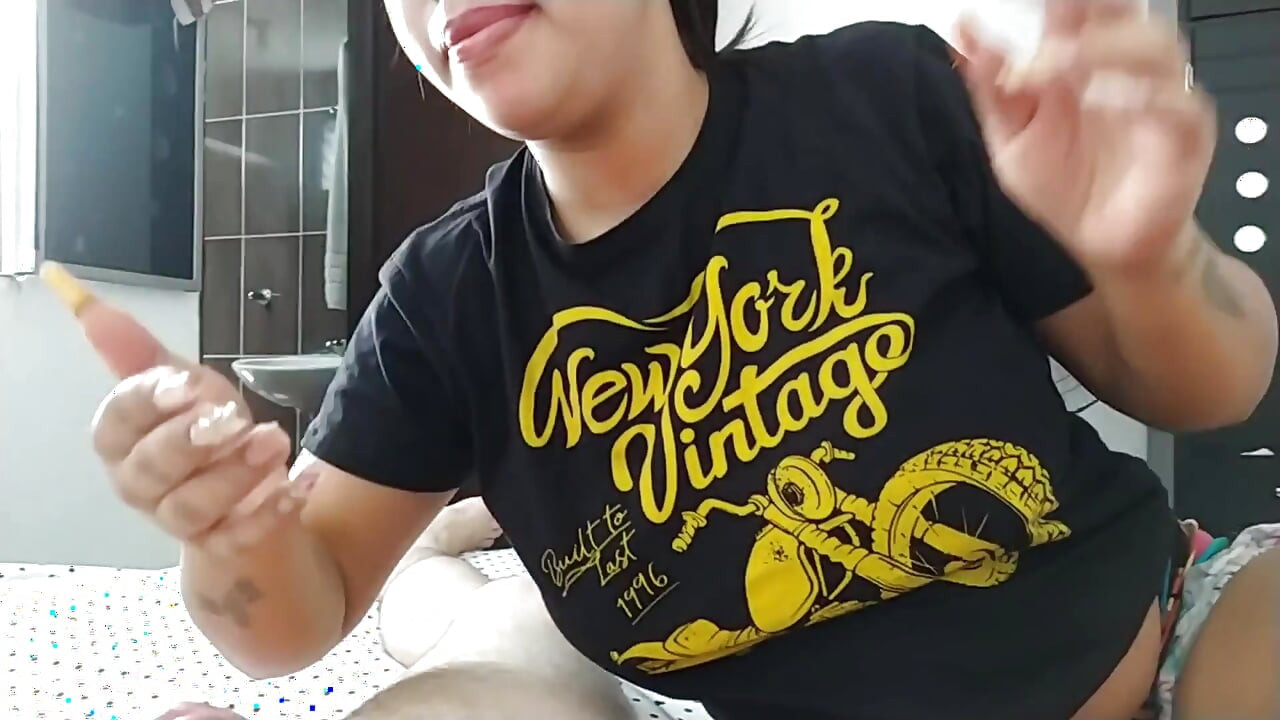 큰 엉덩이로 존나 핫한 이웃 따먹기 - 33부