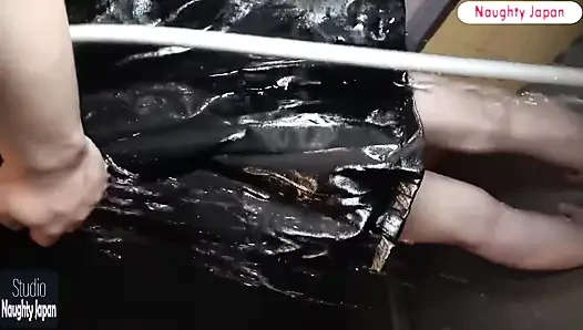 Cewek nakal ini nyepong kontol sampai dicrot di dalam setelah dientot habis-habisan sampai dicrot di dalam