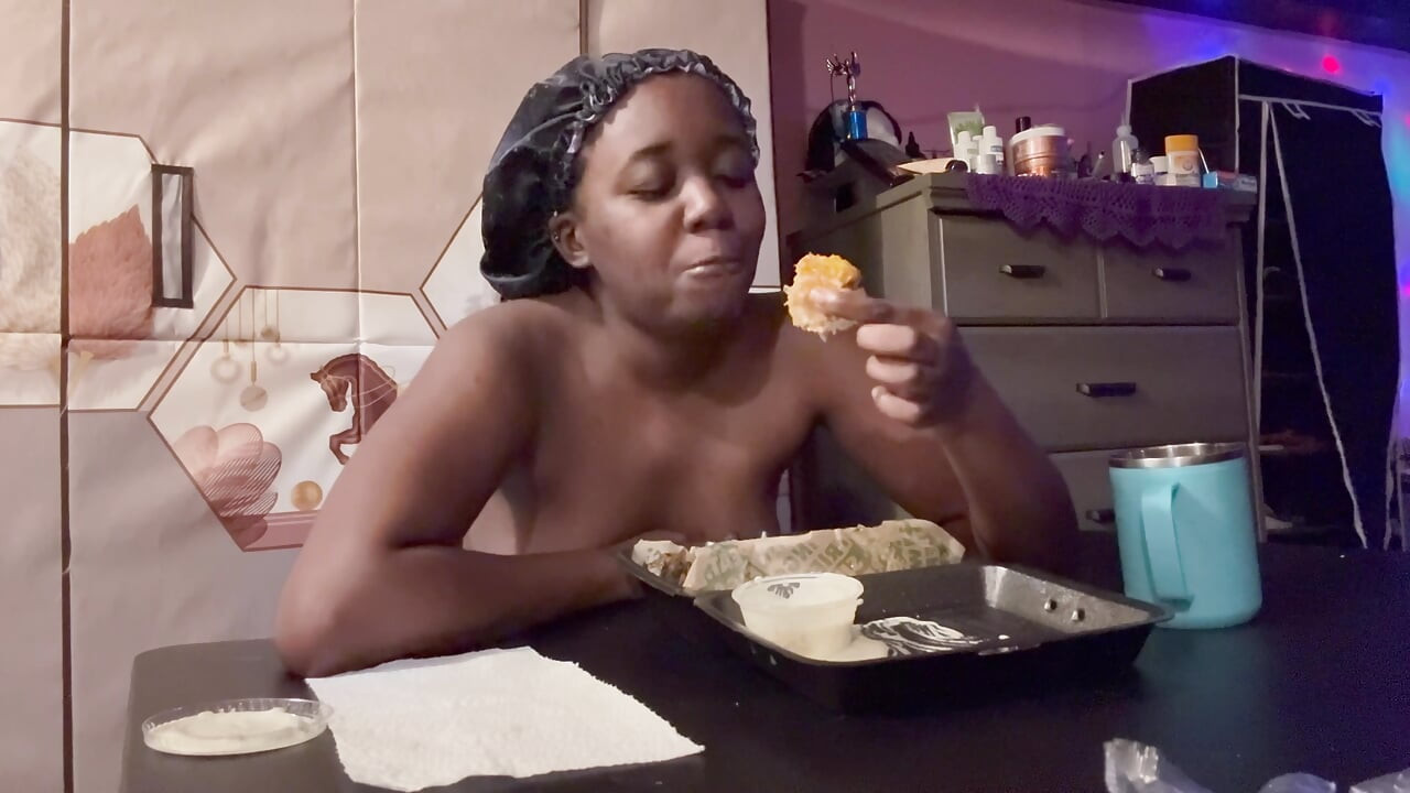 Eating Wingstop Mukbang