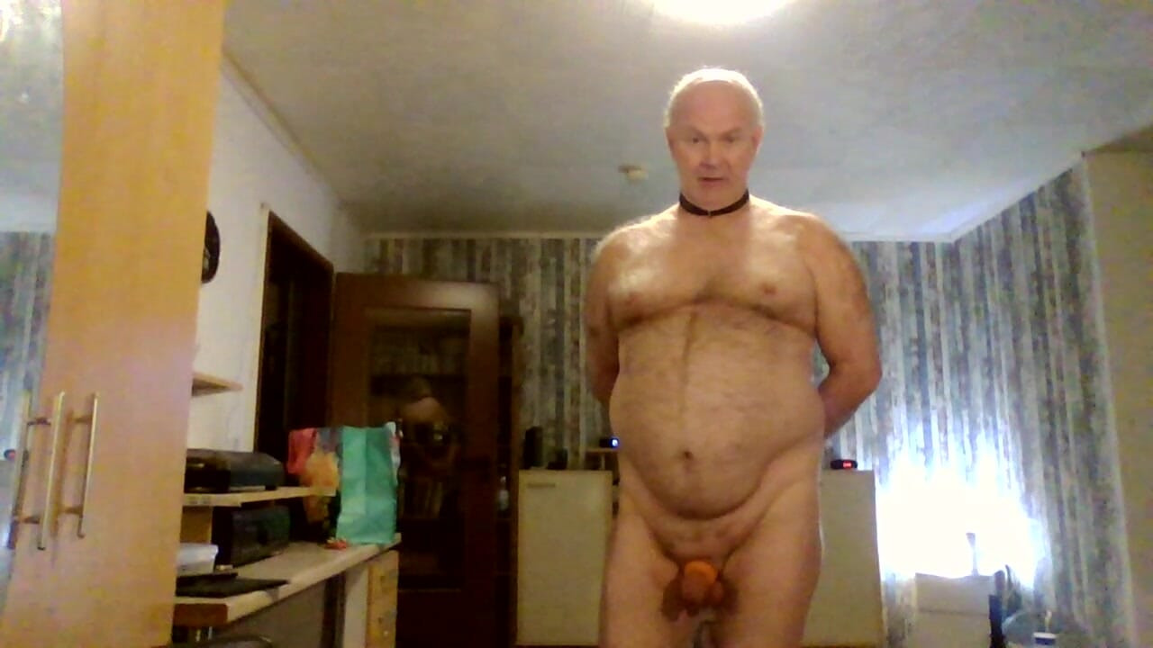 I show myself naked