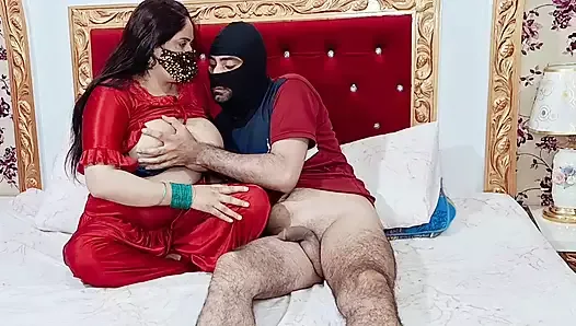 Beautiful Pakistani Milf With Huge Boobs Romantic Sex With Her Boyfriend