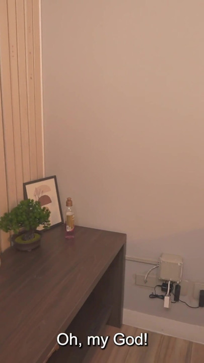 Late for the Massage, Early for the Happy Ending: Latin MILF Craves a Young Masseuse