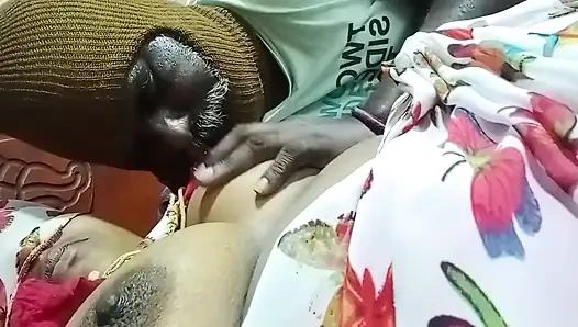 Gadis Nasional India Aku Mencoba Jilat Memek Tanteku Tapi Nggak Kuat