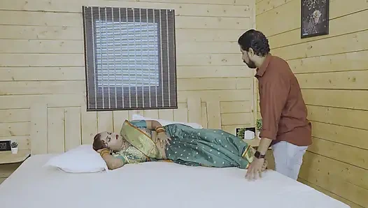 Seksi bir ağabeyin karısı deborjisiyle vücuduna masaj yapmak istiyor, sert yenge seksi