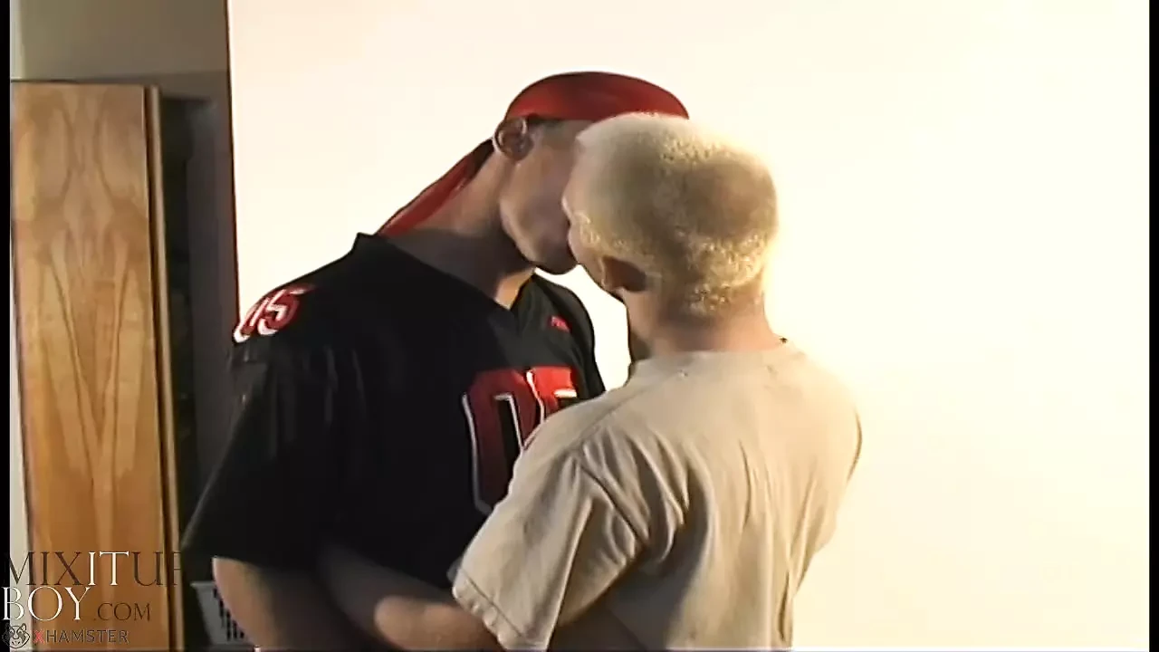 Ethan và Red