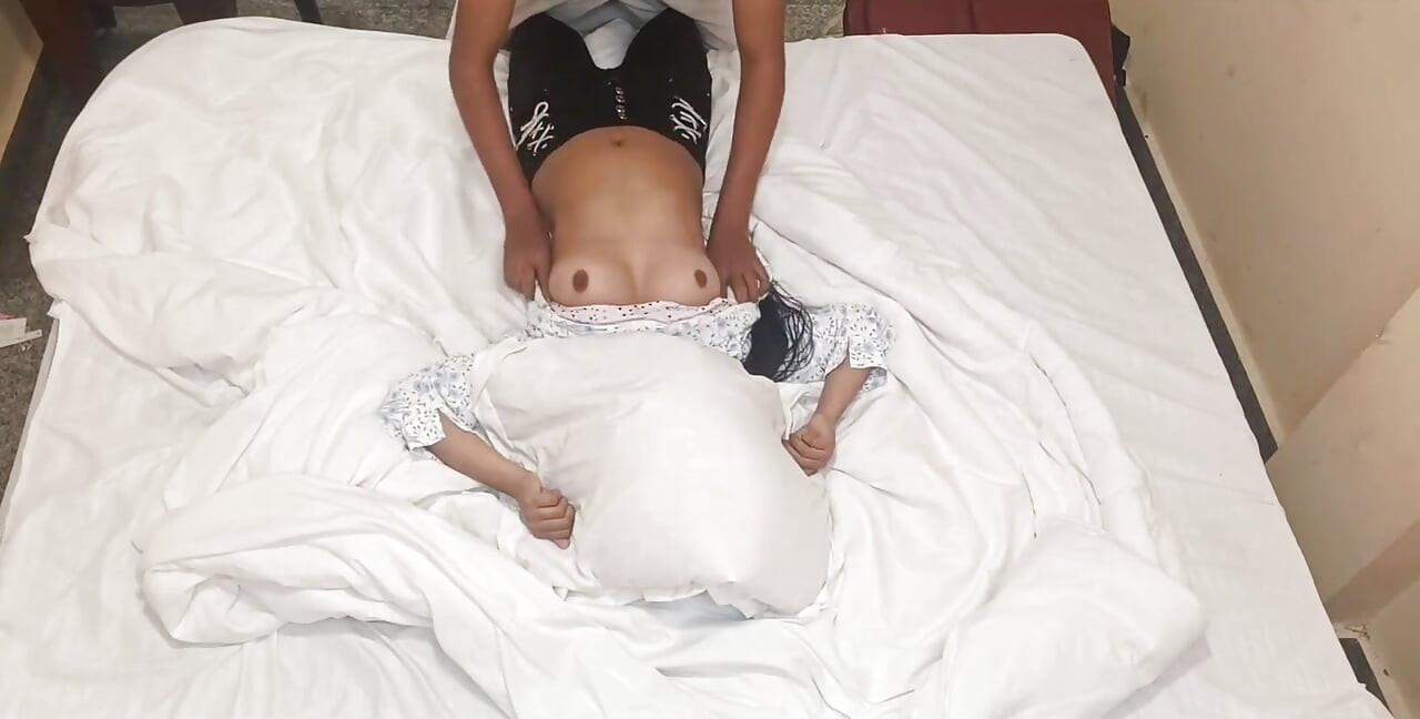 Hot Indian Desi Girlfriend Was Bunk College and Getting Fuck with Boyfriend