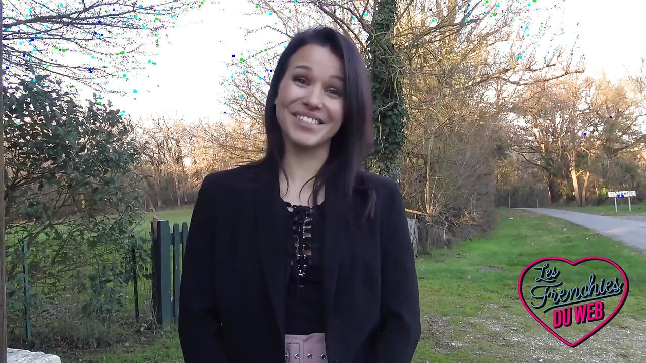 Melia, gadis nakal yang menemukan kenikmatan daging